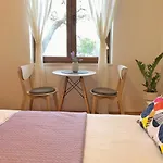 Rondina House Vendégház 3*