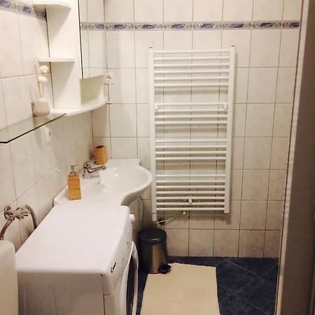 Rondina House בית הארחה