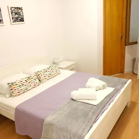 Rondina House 3* קורצולה