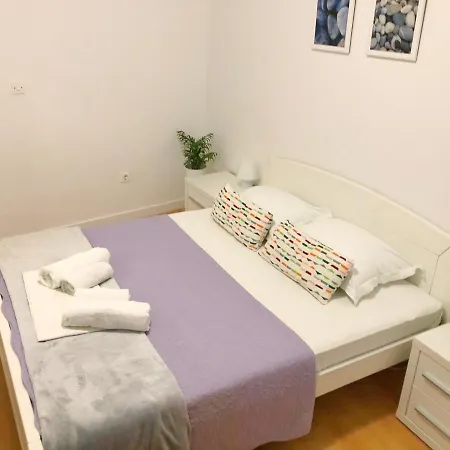 Rondina House בית הארחה