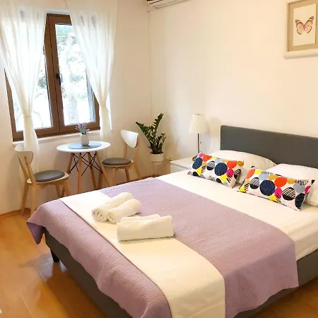 בית הארחה Rondina House