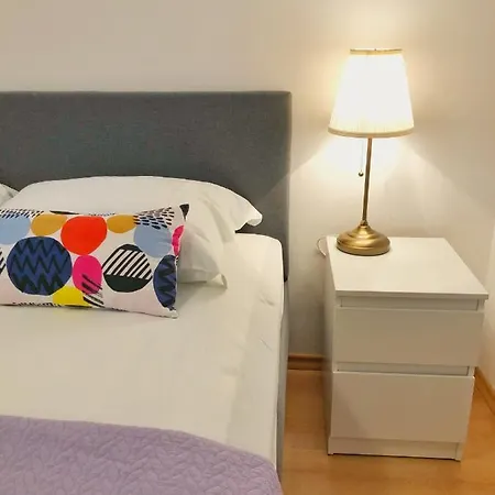 Rondina House בית הארחה קורצולה