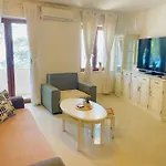 Guest house Rondina House 3*